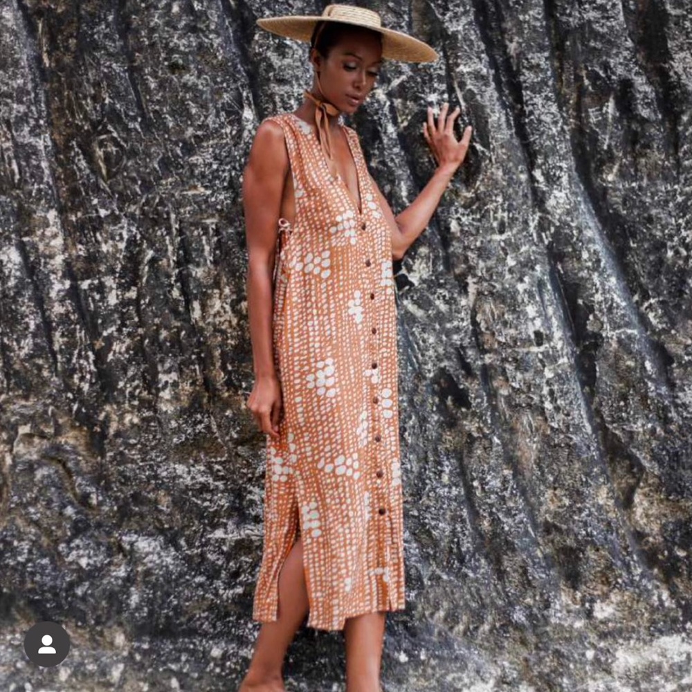 Chic Orange Checkered Midi Dress